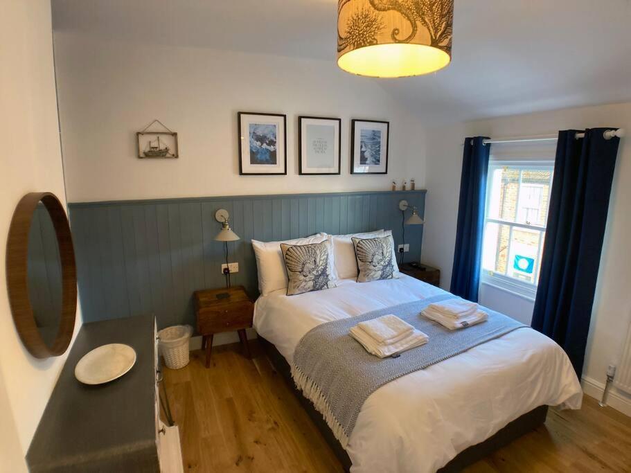 Cosy 2 Bedroom Cottage In Scarborough'S Old Town 외부 사진