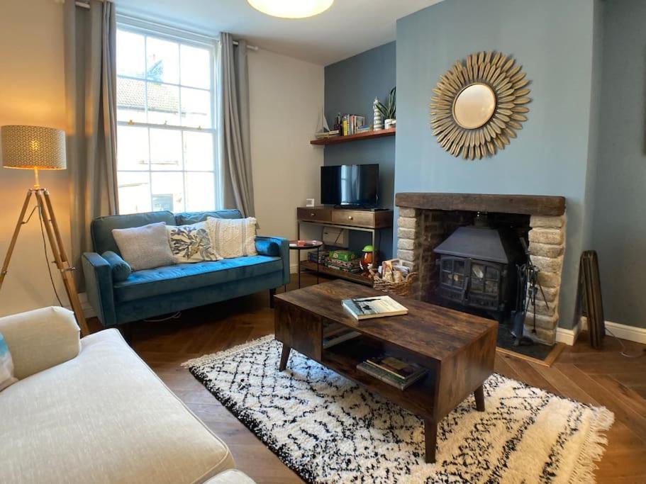 Cosy 2 Bedroom Cottage In Scarborough'S Old Town 외부 사진