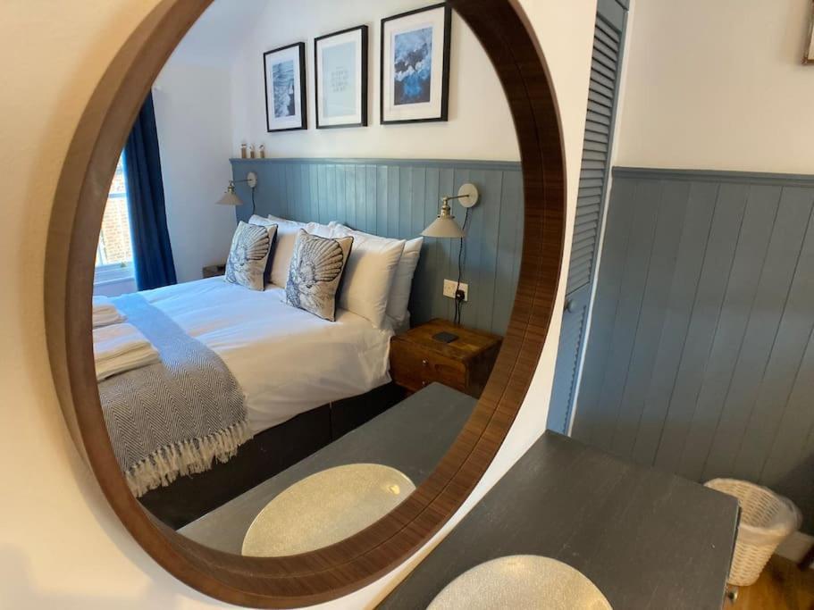 Cosy 2 Bedroom Cottage In Scarborough'S Old Town 외부 사진