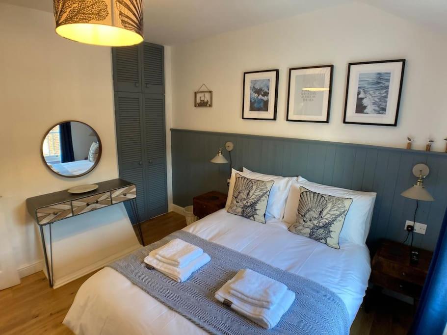 Cosy 2 Bedroom Cottage In Scarborough'S Old Town 외부 사진