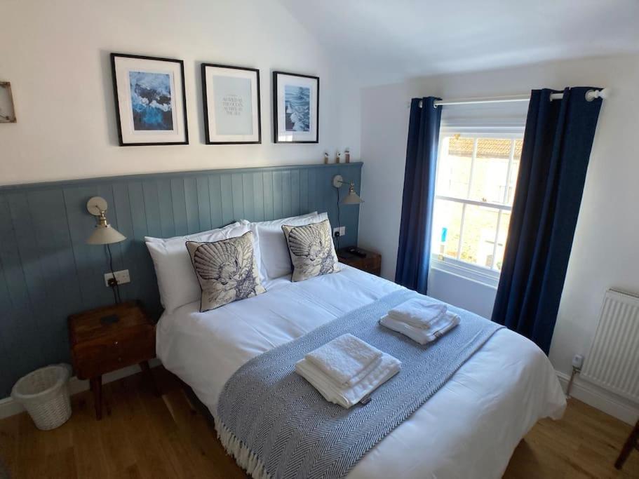 Cosy 2 Bedroom Cottage In Scarborough'S Old Town 외부 사진